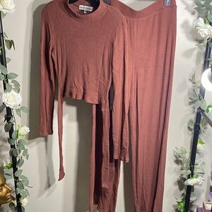Almost Famous Rust Ribbed Knit Set